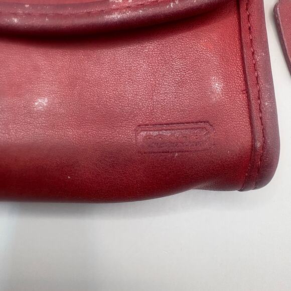 VTG Coach Multifunction Purse 7219 Red Small Leather Snap Close Tiny Hangtag 90s - Picture 2 of 16